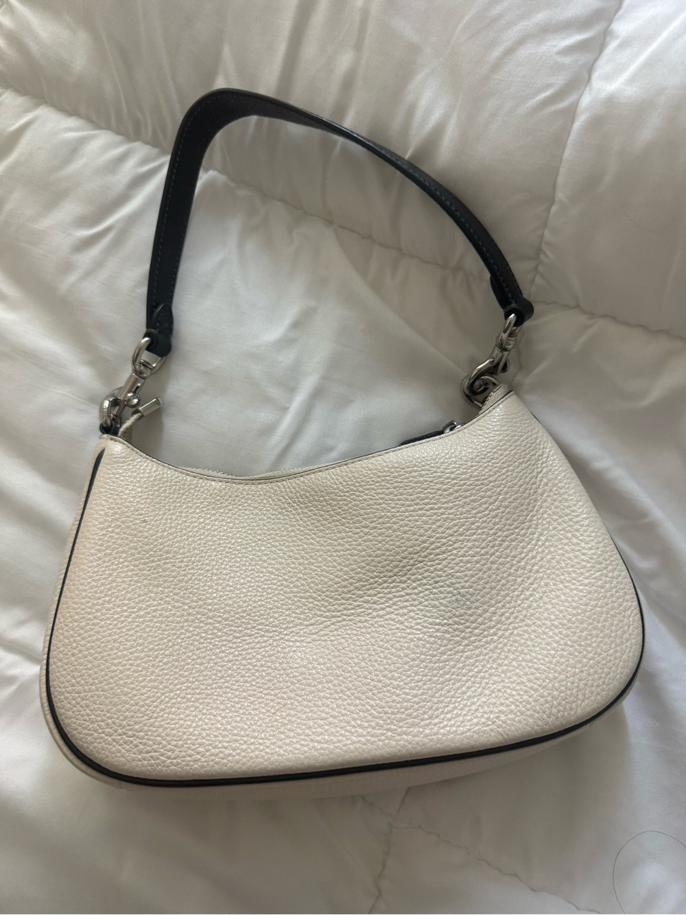 Authentic Coach Cream Pebbled Leather Mini Shoulder Bag with Black Trim - Picture 4 of 7